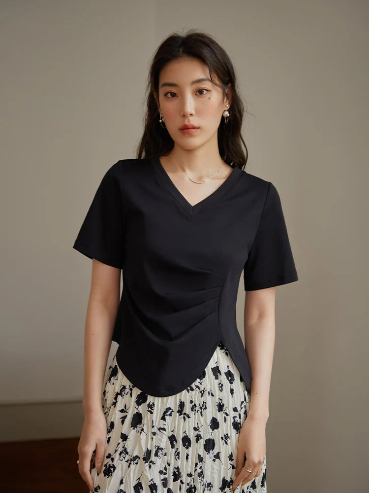 IMIEMIE DUSHU Office Lady Irregular V-neck Pleated Shoulder Black T-shirt For Women's Summer 2024 New Basic White Top For Women