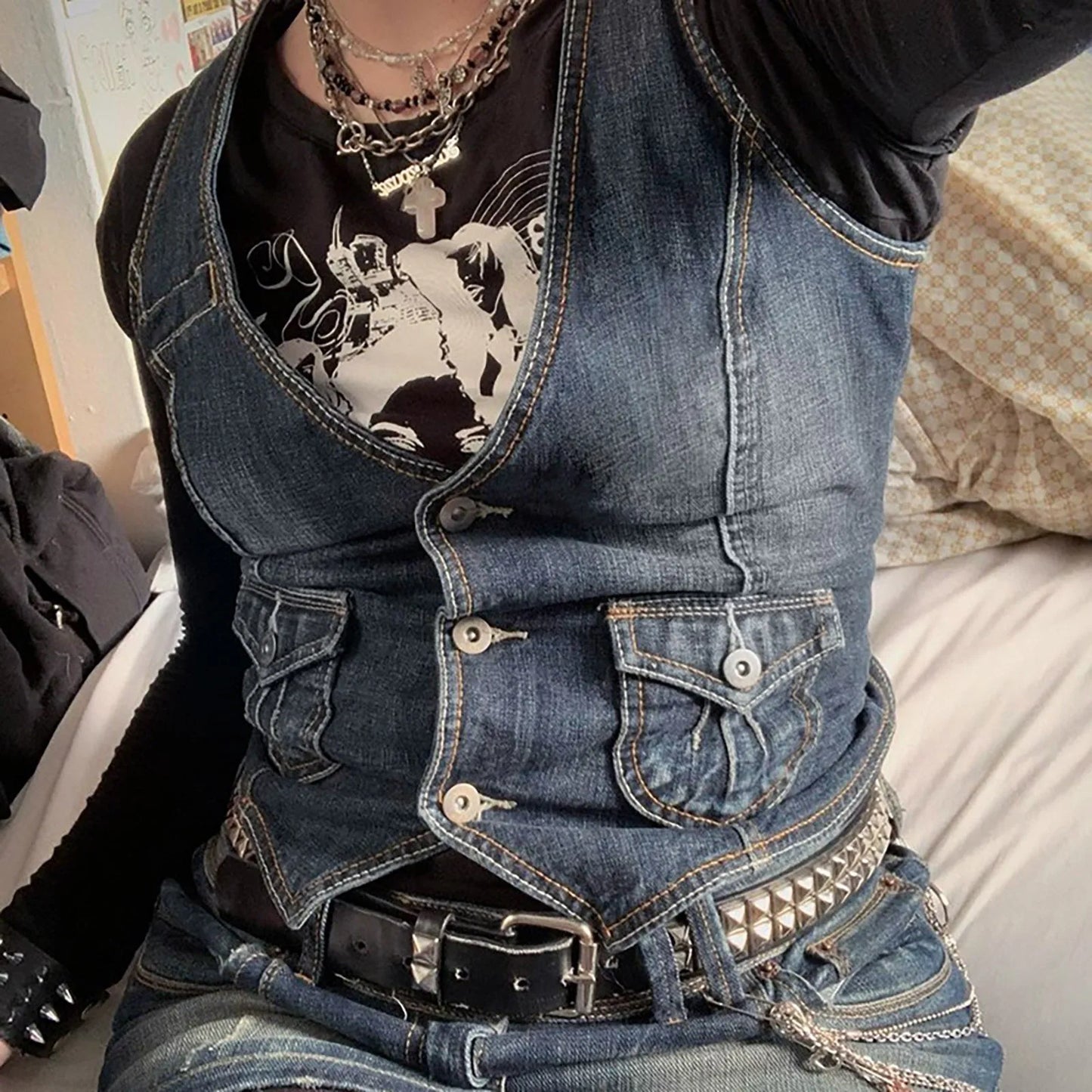 IMIEMIE Fashion Retro Y2K Denim Vest V Neck Button Pocket Slim Short Denim Vest Women's Sleeveless Denim Jacket Vest Top Streetwear