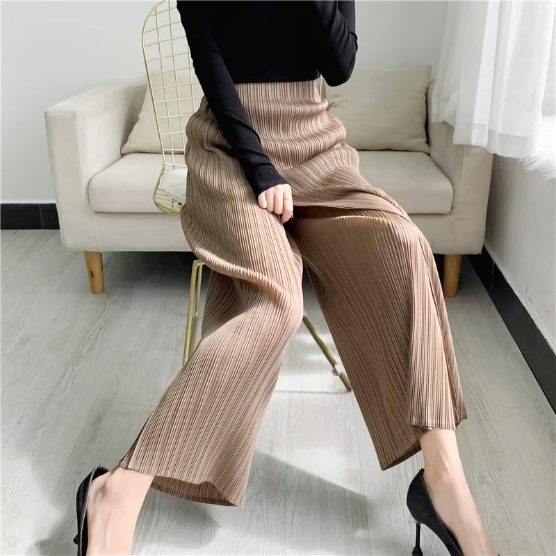 IMIEMIE Free Shipping MIYAKE 2024 New Pleated Straight Leg Trousers Slanted Loose and Slim Casual for Women Southeast Asia Pants [D013]