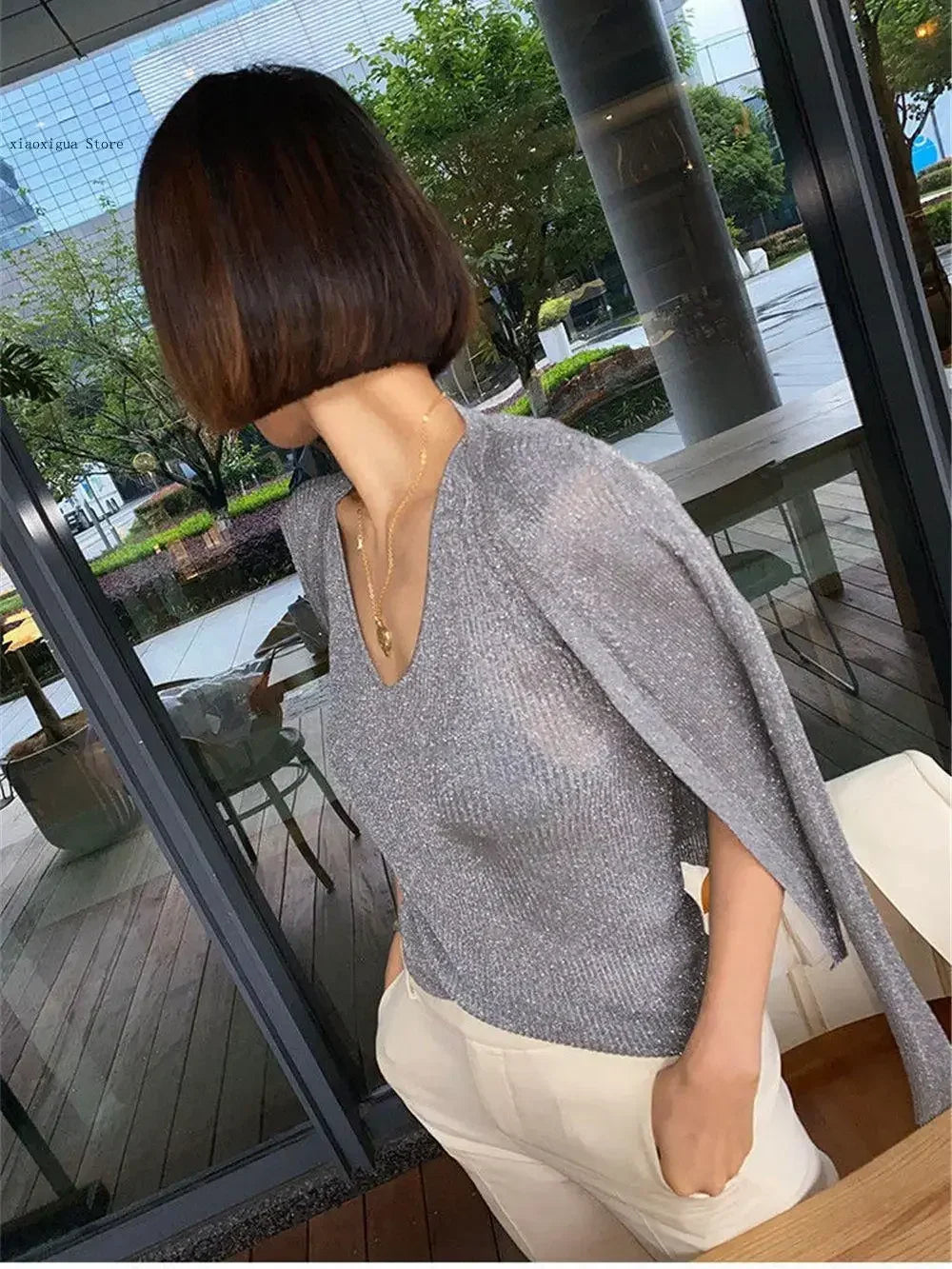 IMIEMIE Rin Confa Pearl Button Women's Bright Silk Thin Sweater Coat Sexy V-Neck Knitted Sweater Top Gold and Silver Knitted Cardigan