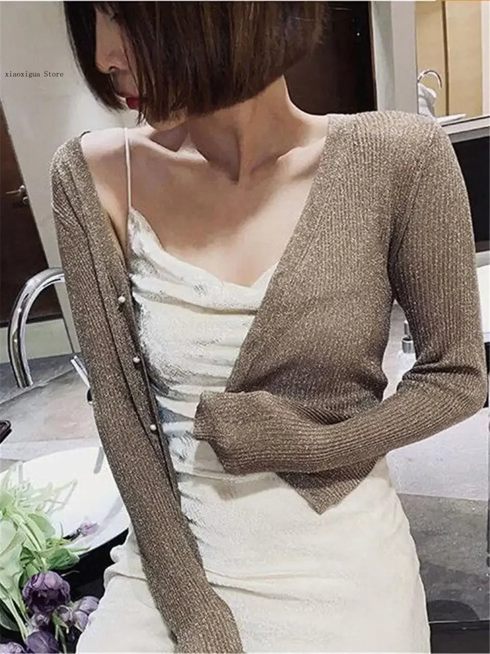 IMIEMIE Rin Confa Pearl Button Women's Bright Silk Thin Sweater Coat Sexy V-Neck Knitted Sweater Top Gold and Silver Knitted Cardigan